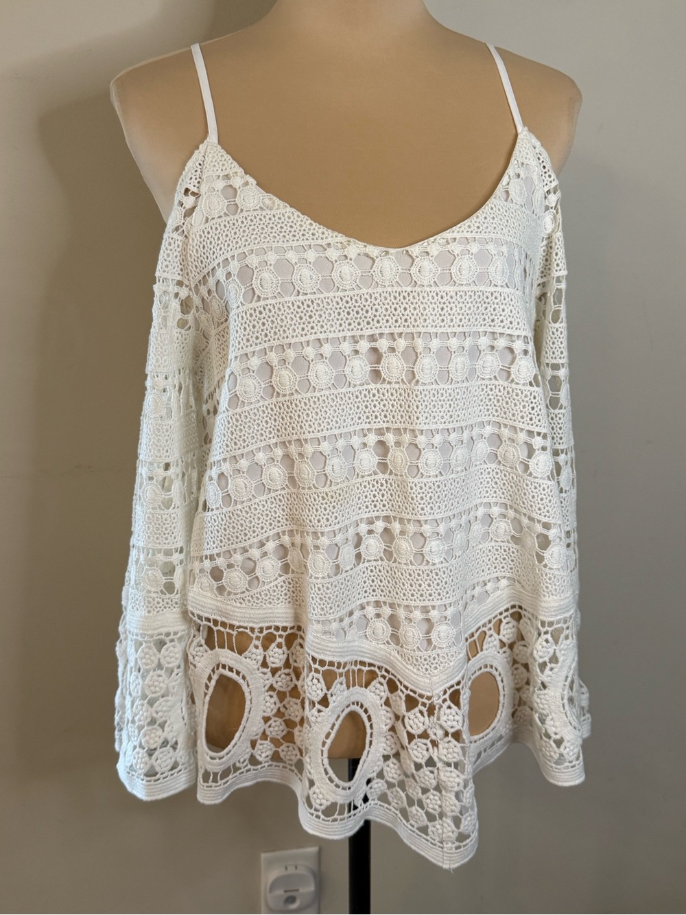 Sugar + Lips boho off white crochet lace lagenlook cold shoulder top SZ M
